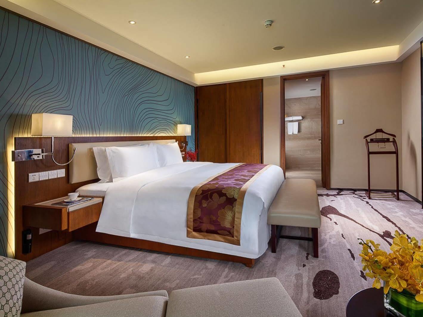 Ln Dongfang Hotel Financial Center, ฝอซาน ภายนอก รูปภาพ